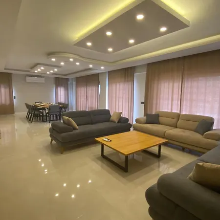 Artisthousekemer Villa
